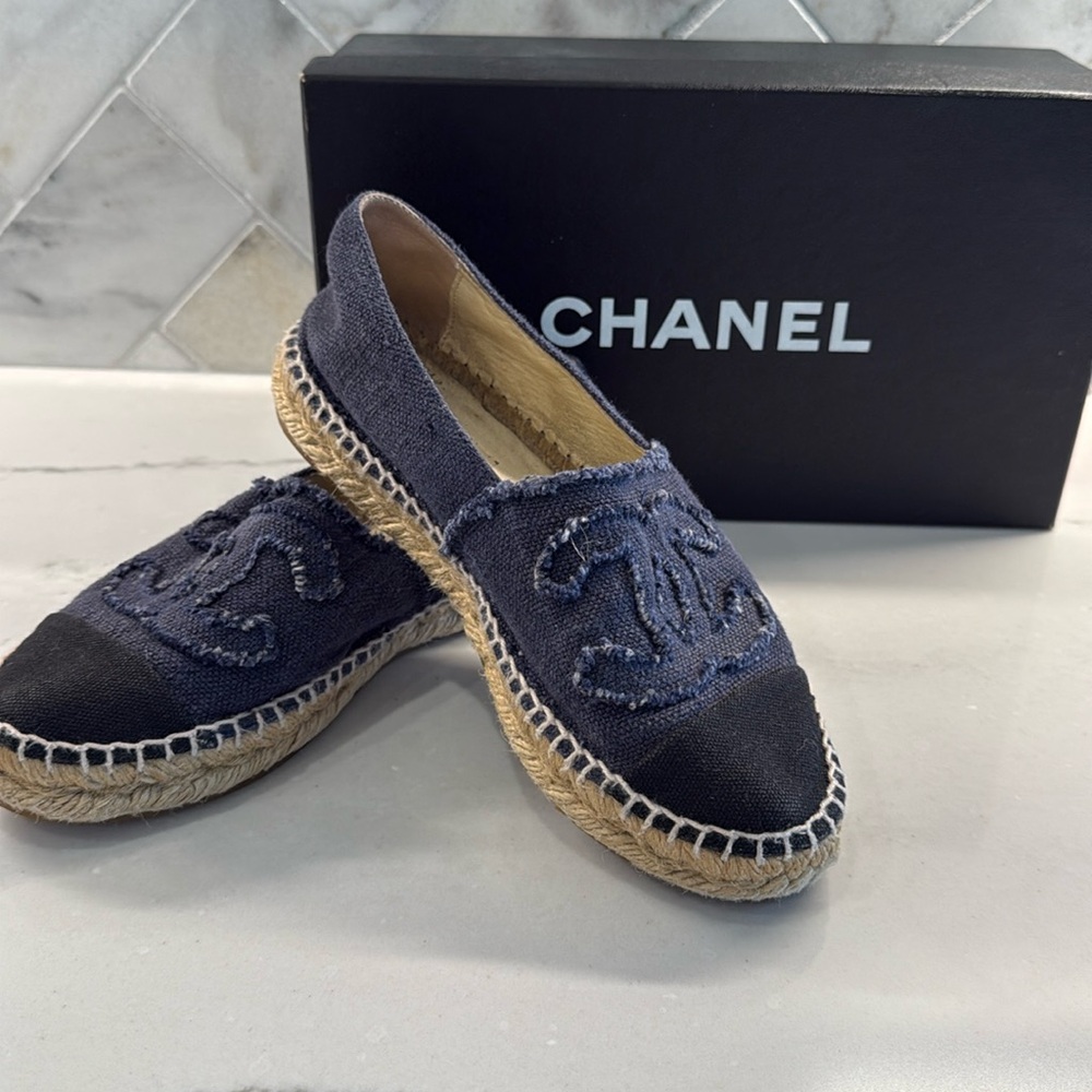 CHANEL Women's Blue black denim AUTHENTIC Espadrilles with box sz 35, Aprox 5-6